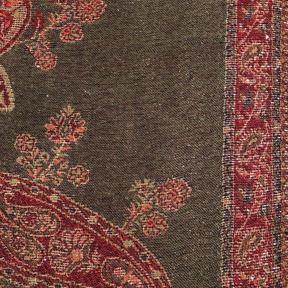 Green / Red Paisley Pashmina - Picture 3 of 3